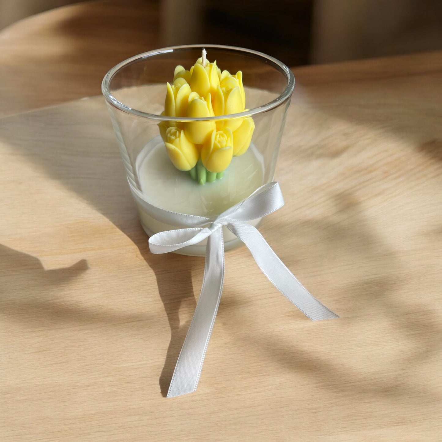 Floral Candle - Tulip Bouquet candle
